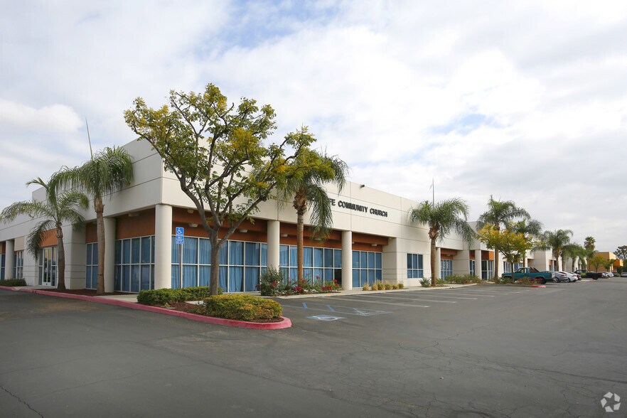 More Photos Of 2175 Sampson Ave, Corona Light Manufacturing For Lease