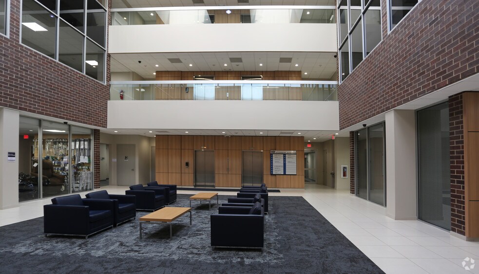 More Photos Of 1101 Stewart Ave, Garden City Medical For Lease