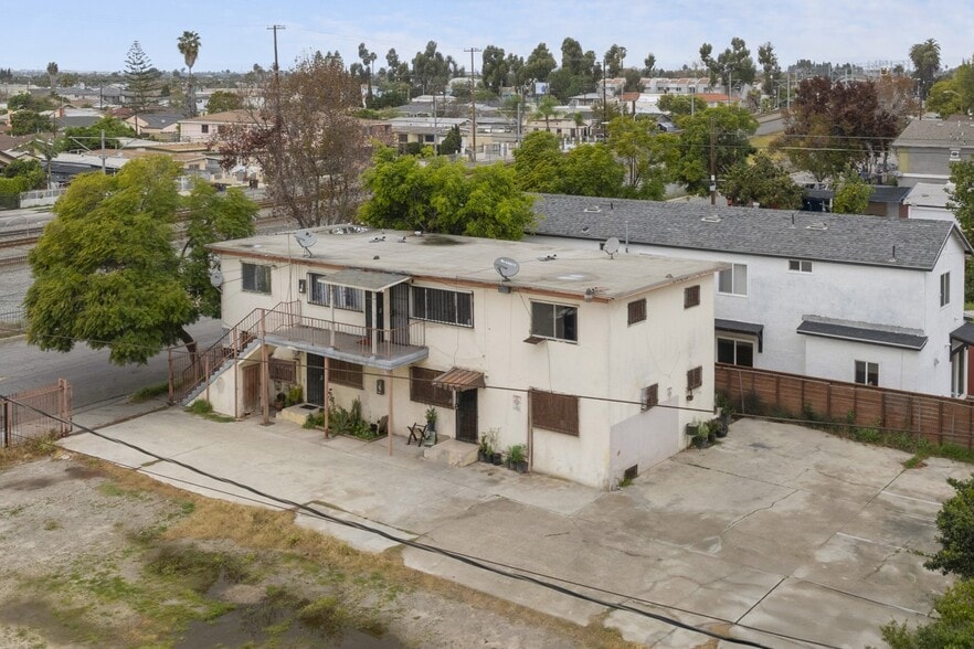 Primary Photo Of 702 N Willowbrook Ave, Compton Multifamily For Sale
