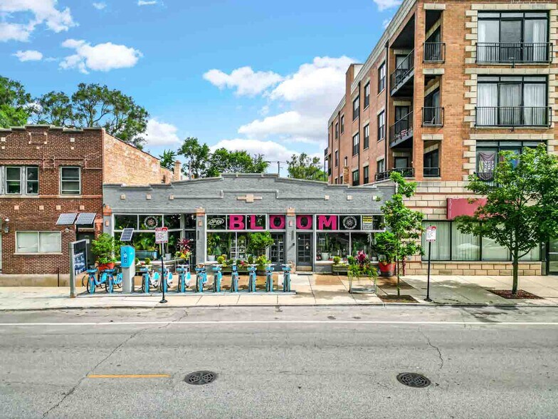 More Photos Of 2312 W Touhy Ave, Chicago General Retail For Sale