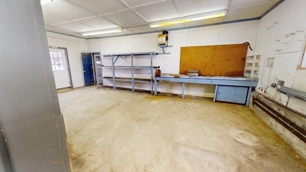 More Photos Of 235 Hunnewell Ave, Pittsfield Office For Sale