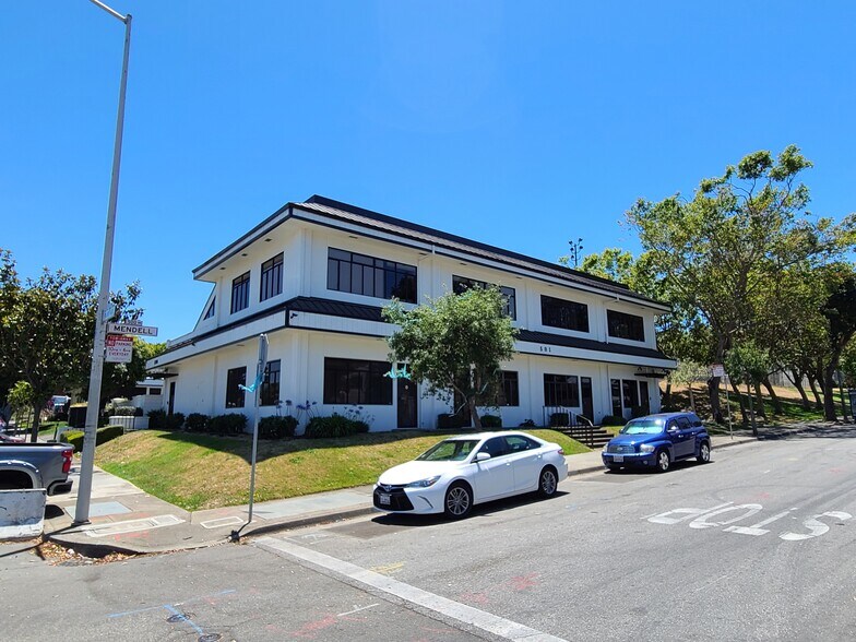 Primary Photo Of 1385-1395 Fairfax Ave, San Francisco Light Distribution For Lease