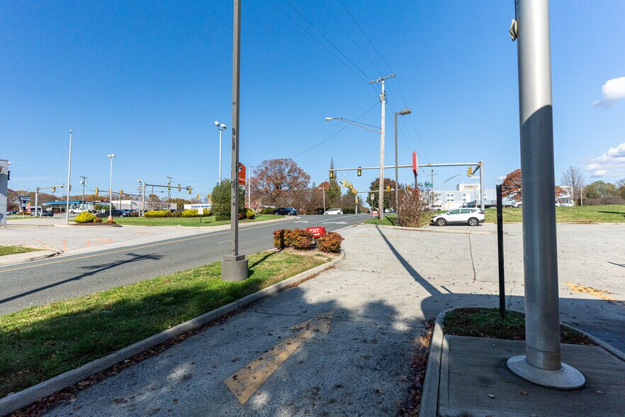 More Photos Of 2901 Candlers Mountain Rd, Lynchburg Fast Food For Sale