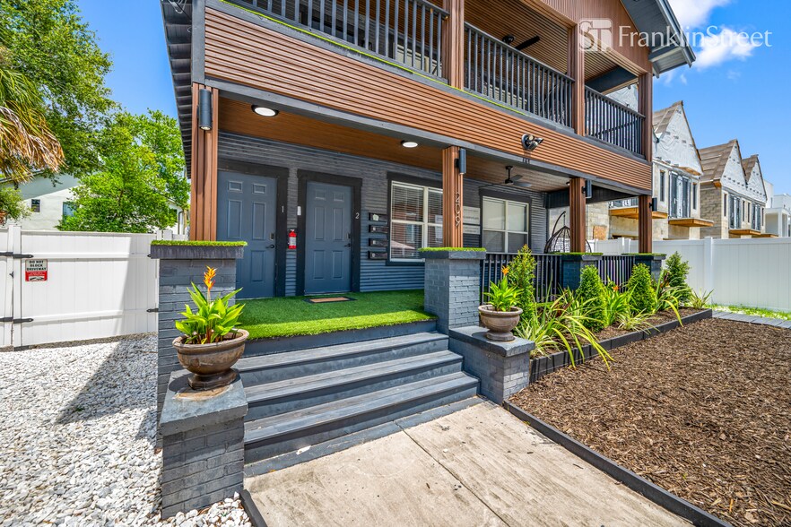 More Photos Of 209 W Gladys St, Tampa Multifamily For Sale