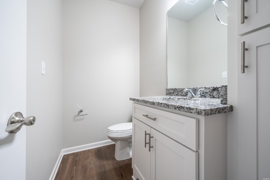 More Photos Of 102 & 106 Cheyenne St, Hot Springs National Park Apartments For Sale