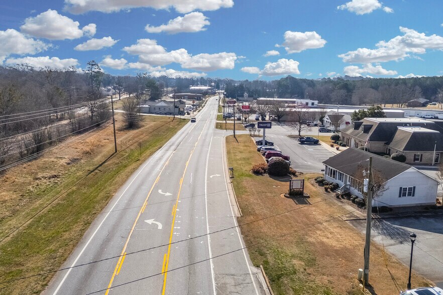 More Photos Of 13325 Jones St, Lavonia Office For Sale