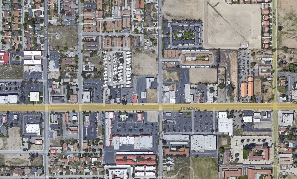 More Photos Of 2080 Florida Ave E, Hemet Land For Lease