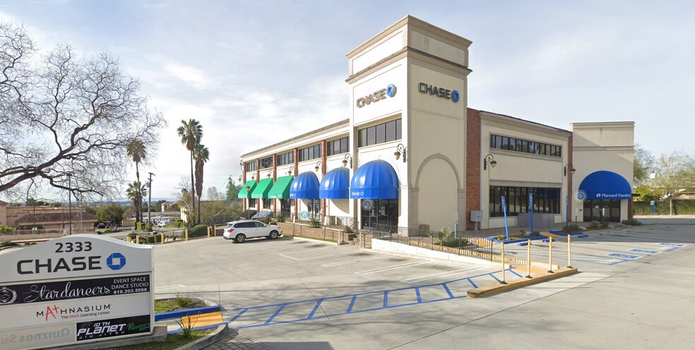 More Photos Of 2333 N Lake Ave, Altadena Storefront Retail Office For Sale