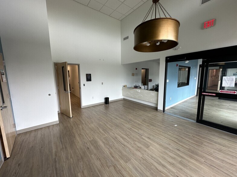 More Photos Of 422 Drive In Ln, Moncks Corner Medical For Lease