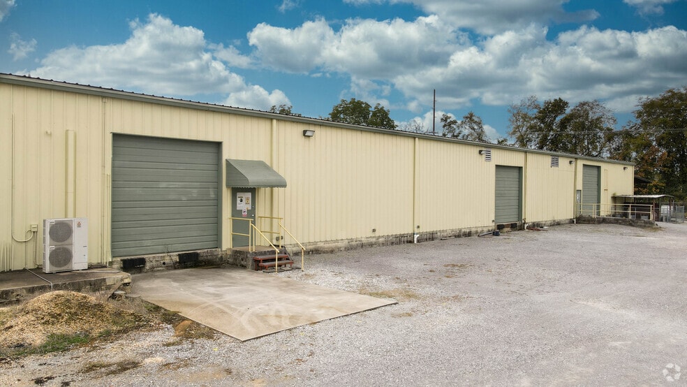 More Photos Of 3313 Sexton Rd SE, Decatur Manufacturing For Lease