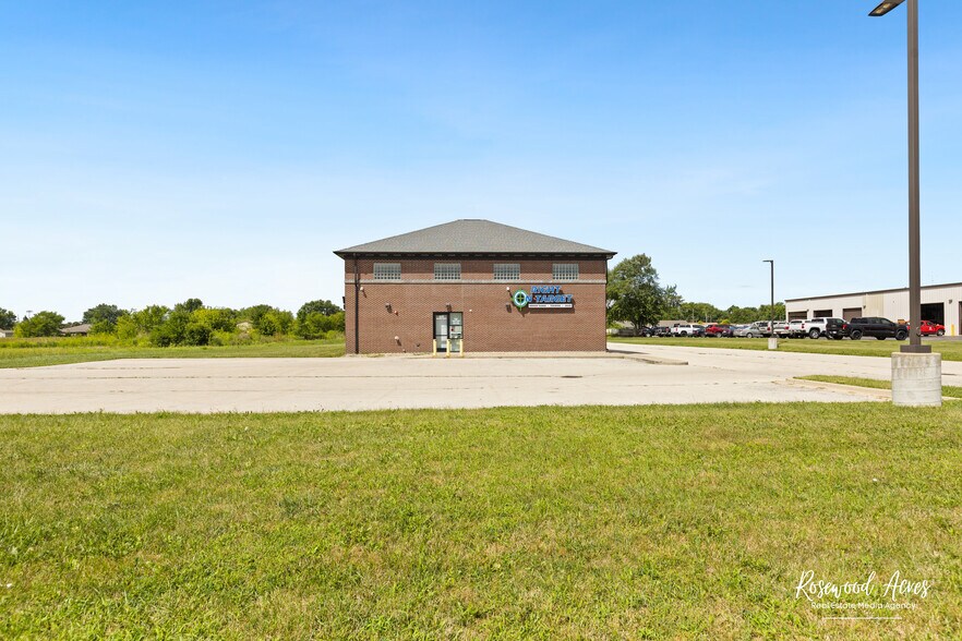 More Photos Of 233 Mooney Dr, Bourbonnais Specialty For Sale