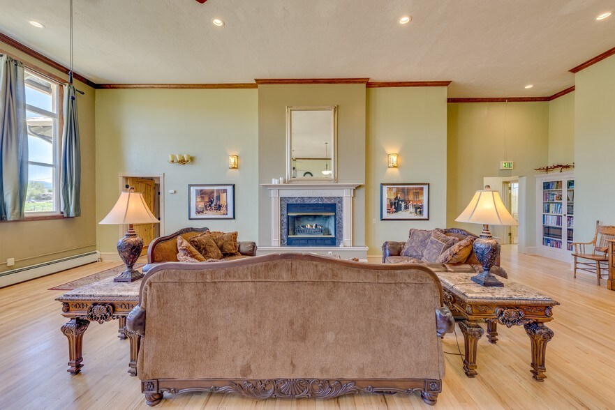 More Photos Of 21049 Uncompahgre Rd, Montrose Hotel For Sale