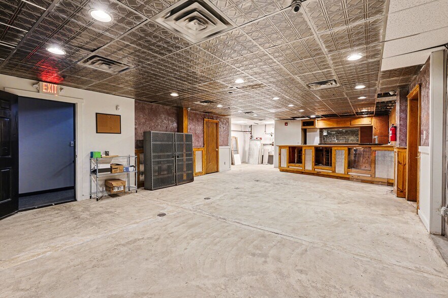 More Photos Of 171 Lawrence St, Central City Storefront For Sale