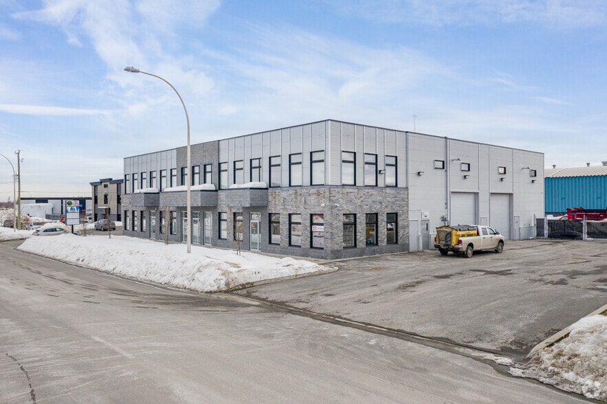 Primary Photo Of 1699-1709 Rue Marcel-Benoît, Laval Warehouse For Lease
