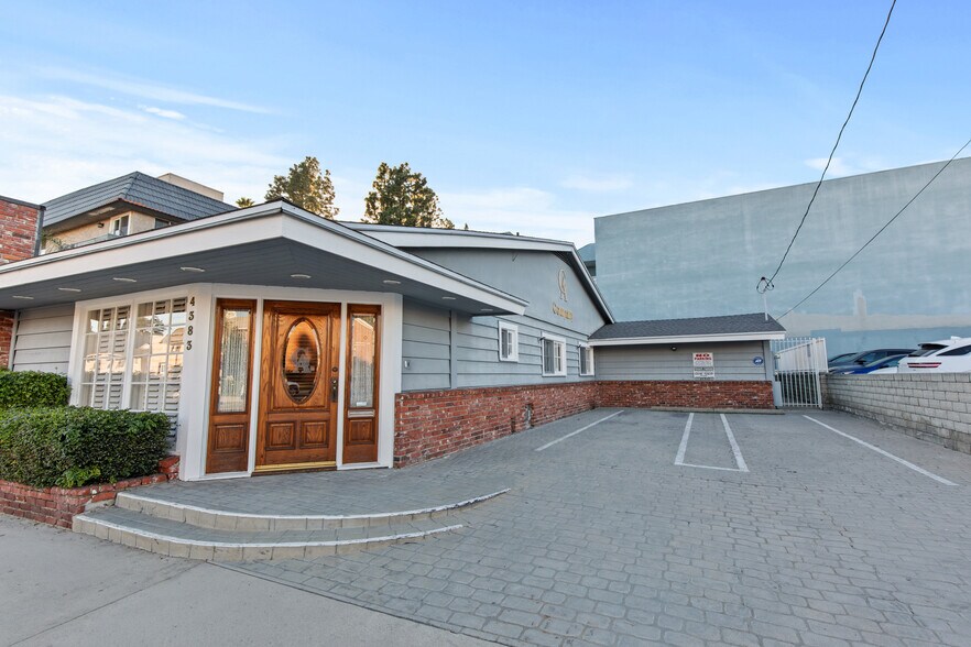 More Photos Of 4383 Colfax Ave, Studio City Office For Sale