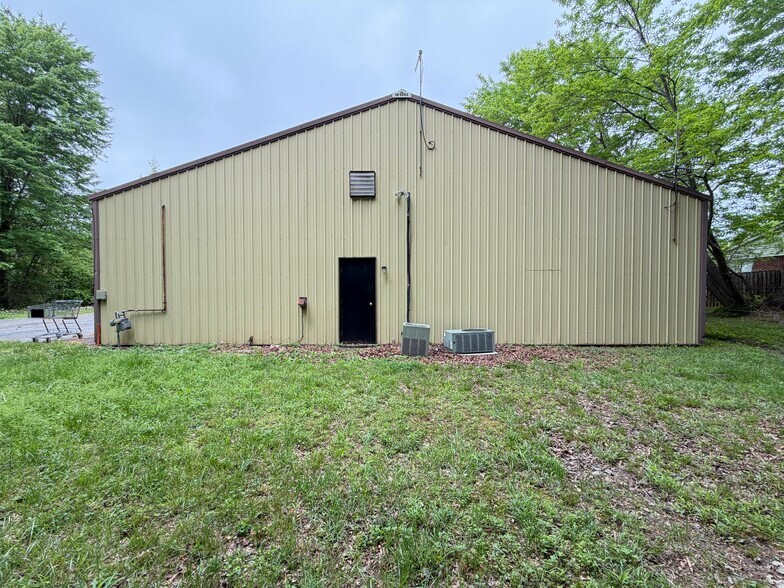 More Photos Of 2924 Marshall Hall Rd, Bryans Road Service For Sale