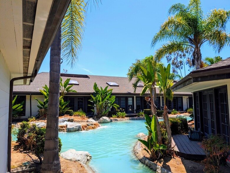 More Photos Of 3151 Airway Ave, Costa Mesa Office For Lease
