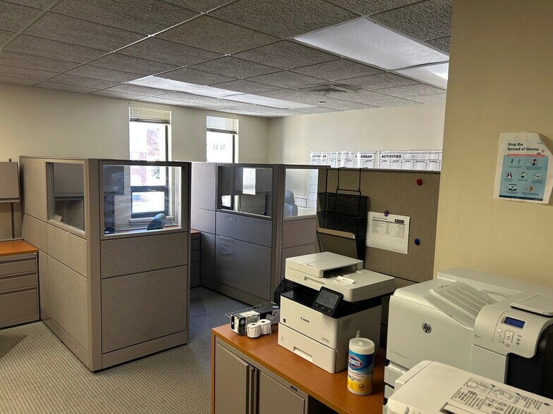 More Photos Of 342 Main St, Wakefield Bank For Lease