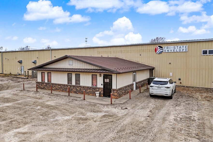 More Photos Of 777 Weaver Blvd, Wapello Industrial For Sale