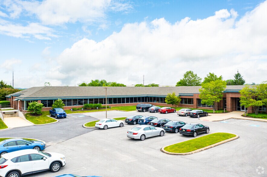 More Photos Of 2900 Horizon Dr, King Of Prussia Office For Lease