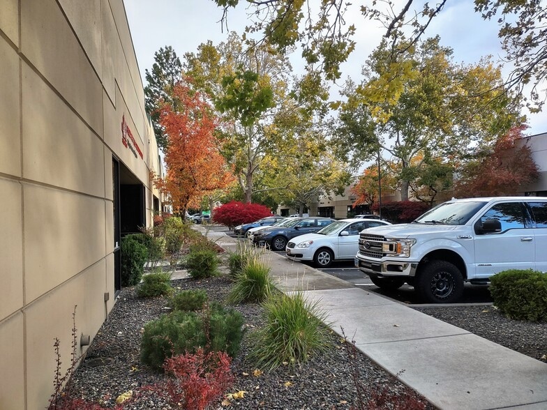 More Photos Of 1380 Greg St, Sparks Unknown For Lease