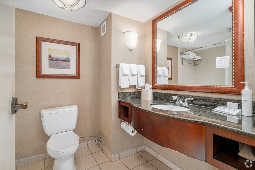 More Photos Of 12828 San Pedro Ave, San Antonio Hotel For Sale