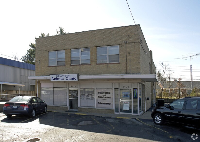 More Photos Of 1434-1436 Chambers Rd, Saint Louis Veterinarian Kennel For Sale