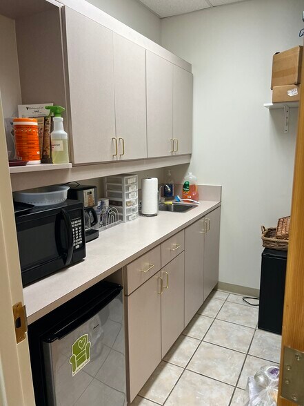 More Photos Of 3717 University Dr, Durham Office For Lease