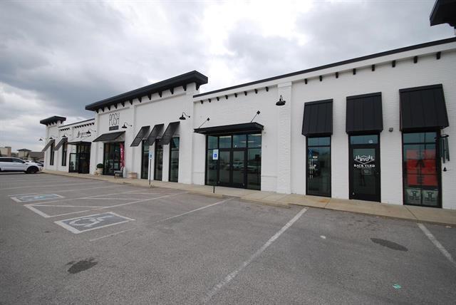 More Photos Of 1348 Union University Dr, Jackson Storefront Retail Office For Lease