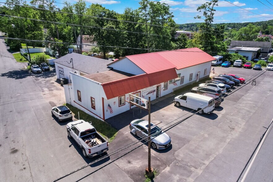 More Photos Of 301 N Main St, Liberty Auto Salvage Facility For Sale