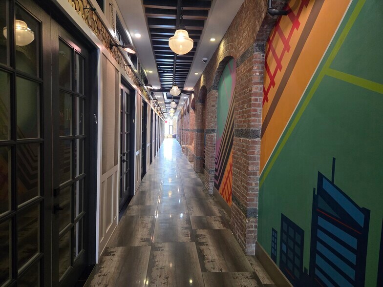 More Photos Of 69 9th St, Brooklyn Warehouse For Lease