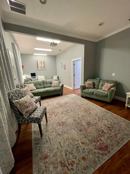 More Photos Of 9191 RG Skinner Pky, Jacksonville Medical For Lease