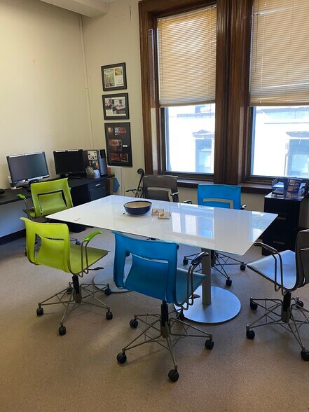 More Photos Of 84 Washington St, Hoboken Office For Lease