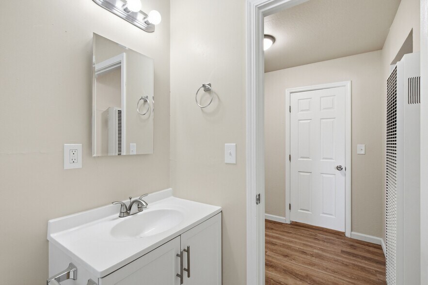 More Photos Of 1255 Woodside Rd, Redwood City Apartments For Sale