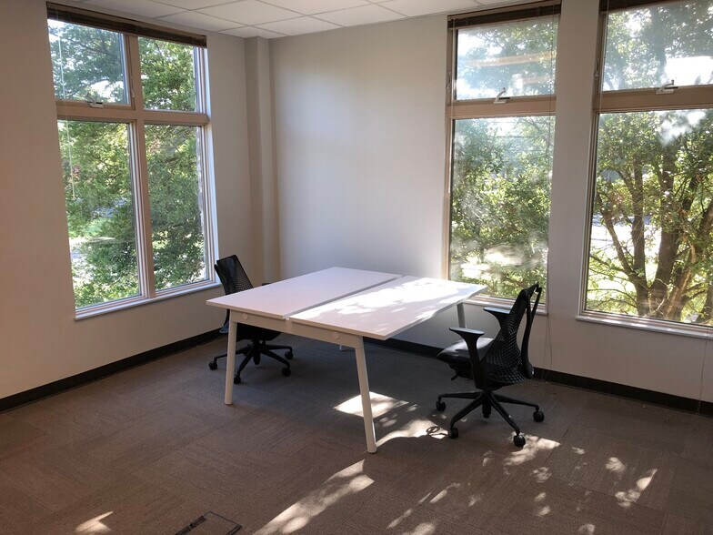 More Photos Of 4413 Spicewood Springs Rd, Austin Office For Lease