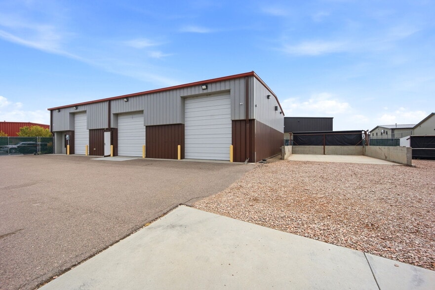 More Photos Of 7315 McClain Pt, Colorado Springs Warehouse For Lease