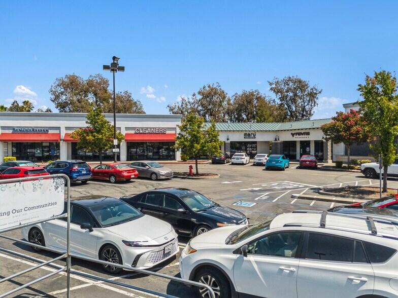More Photos Of 3330-3336 N Texas St, Fairfield Unknown For Lease