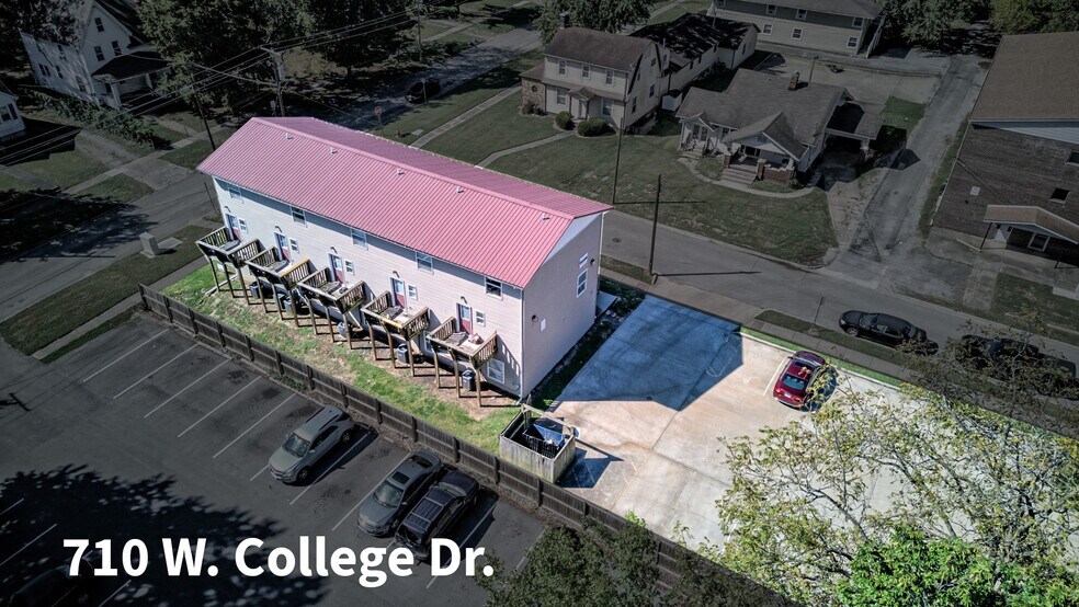 Primary Photo Of 600 S Washington St, Carbondale Apartments For Sale