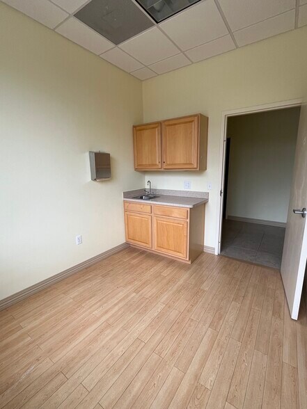 More Photos Of 2405 N Courtenay Pky, Merritt Island Medical For Sale