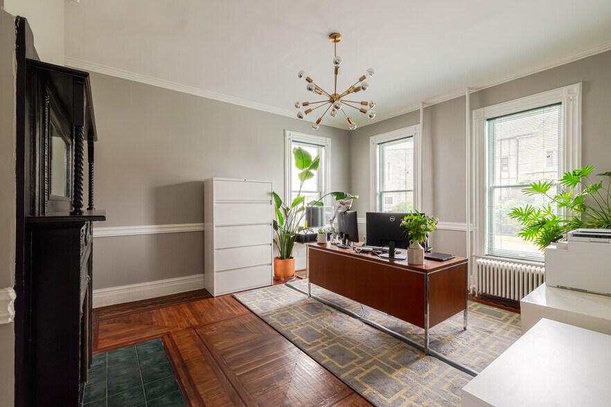 More Photos Of 437 E Allen St, Hudson Office For Sale