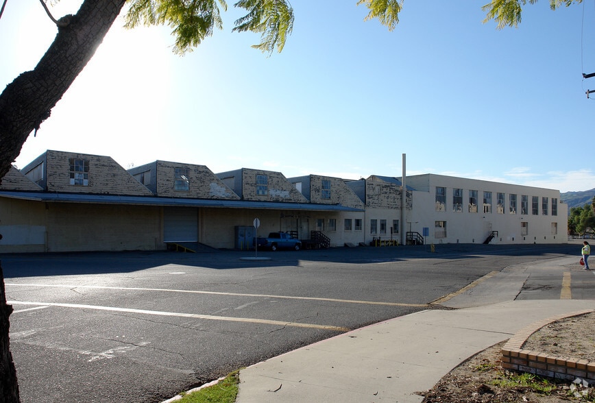More Photos Of 341 A St, Fillmore Warehouse For Lease