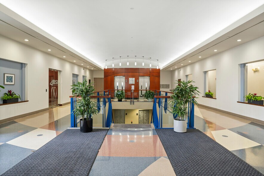 More Photos Of 221 3rd Ave SE, Cedar Rapids Unknown For Lease