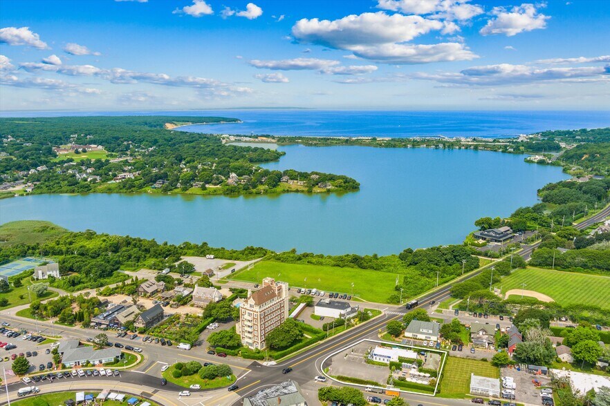 More Photos Of 63 S Euclid Ave, Montauk Restaurant For Sale