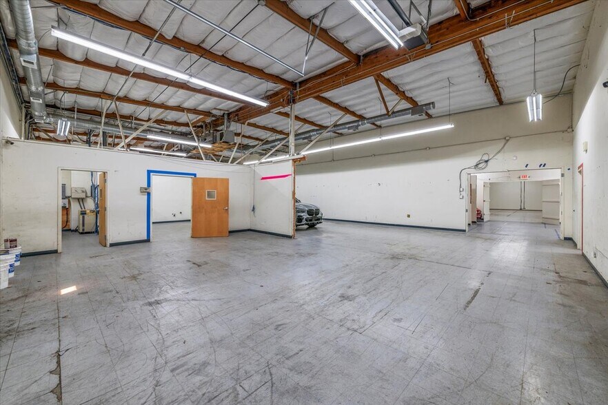 More Photos Of 1290 Reamwood Ave, Sunnyvale Research And Development For Lease