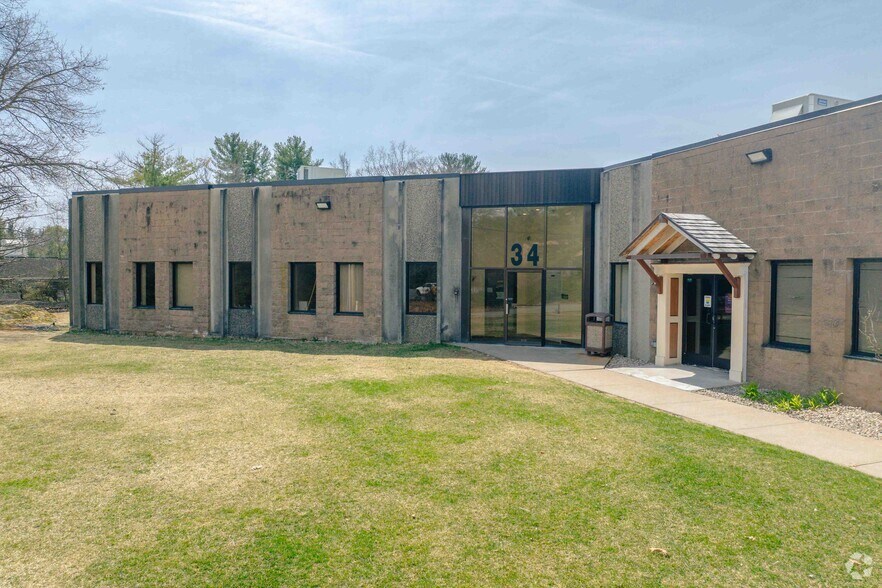 More Photos Of 34 Linnell Cir, Billerica Light Manufacturing For Lease