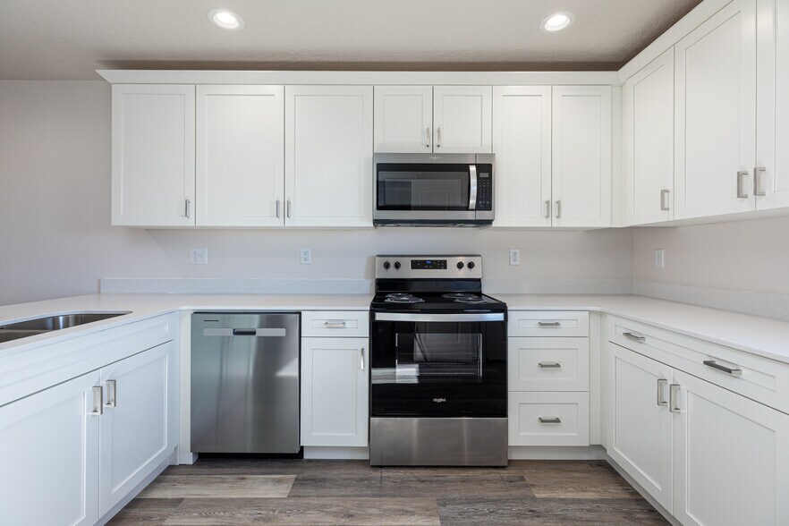 More Photos Of 5120 E Grande Vermillion Ave, Kanab Apartments For Sale