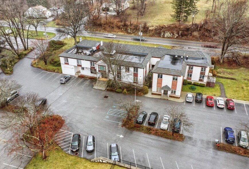 More Photos Of 515-527 Route 22, Pawling Loft Creative Space For Sale