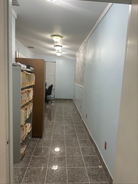 More Photos Of 8191 Southwest Fwy, Houston Medical For Sale