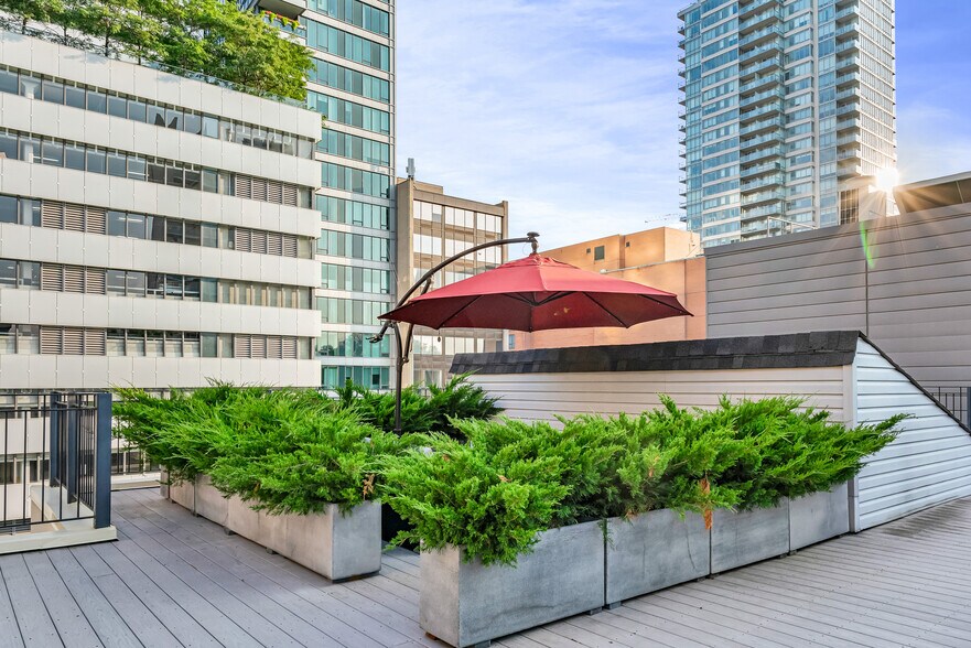 More Photos Of 15 Prince Arthur Ave, Toronto Office Residential For Lease