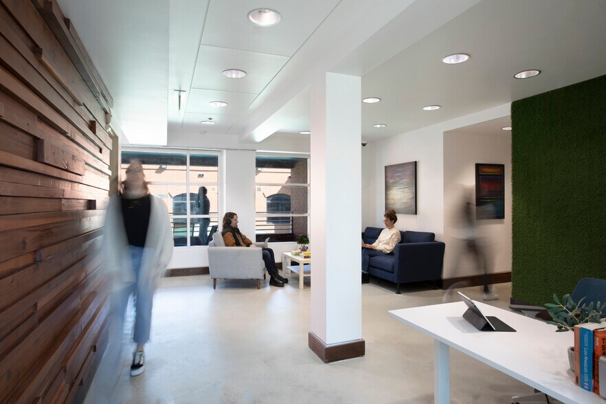 More Photos Of 3110 Main St, Santa Monica Loft Creative Space For Lease